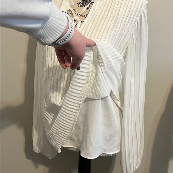 Halogen White Pleated Blouse with Tie Neck - Picture 5 of 5
